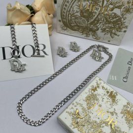 Picture of Dior Sets _SKUDiorsuits08cly868497